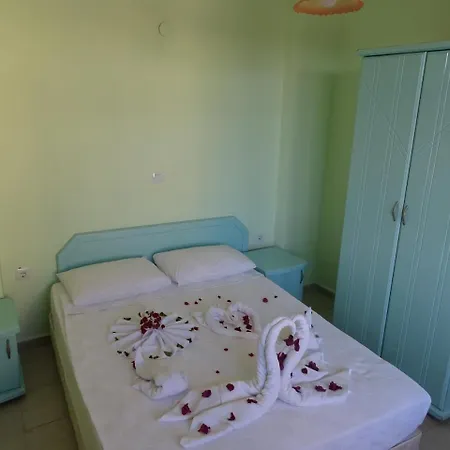 Aparthotel Forever Apart 3*